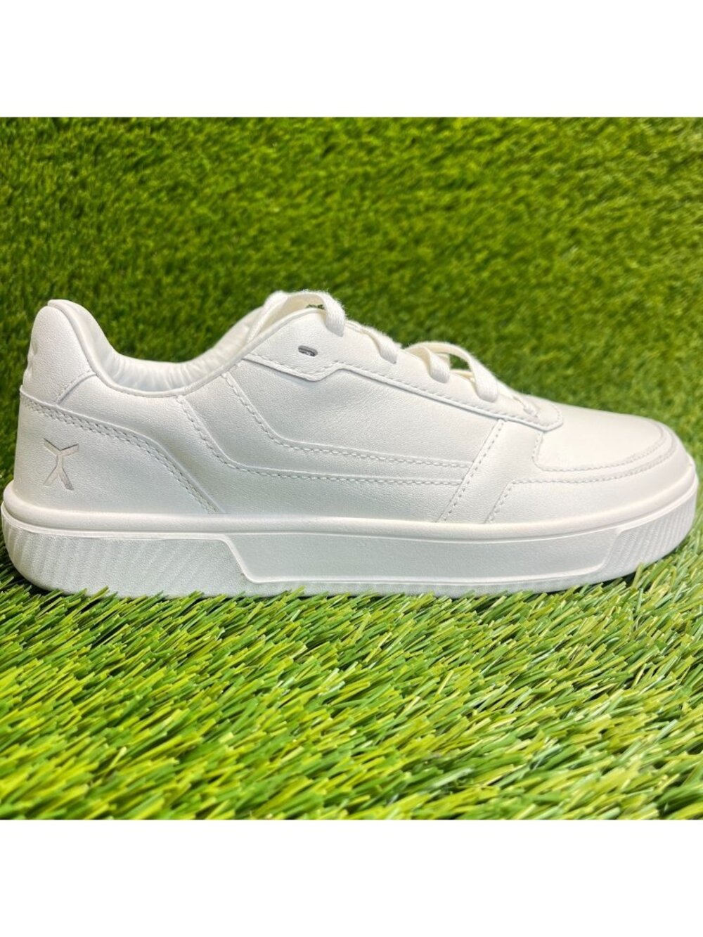 Flux Footwear Adapt Leather Trainer White Womens Size 8 Athletic Shoes Sneakers